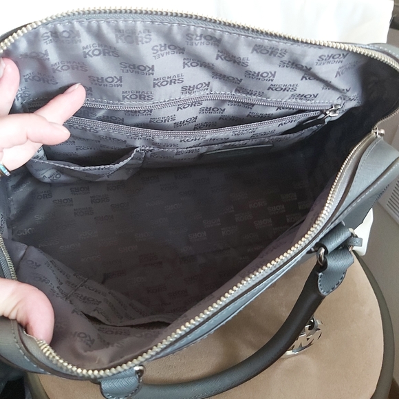 Michael Kors leather dome satchel - Picture 6 of 6